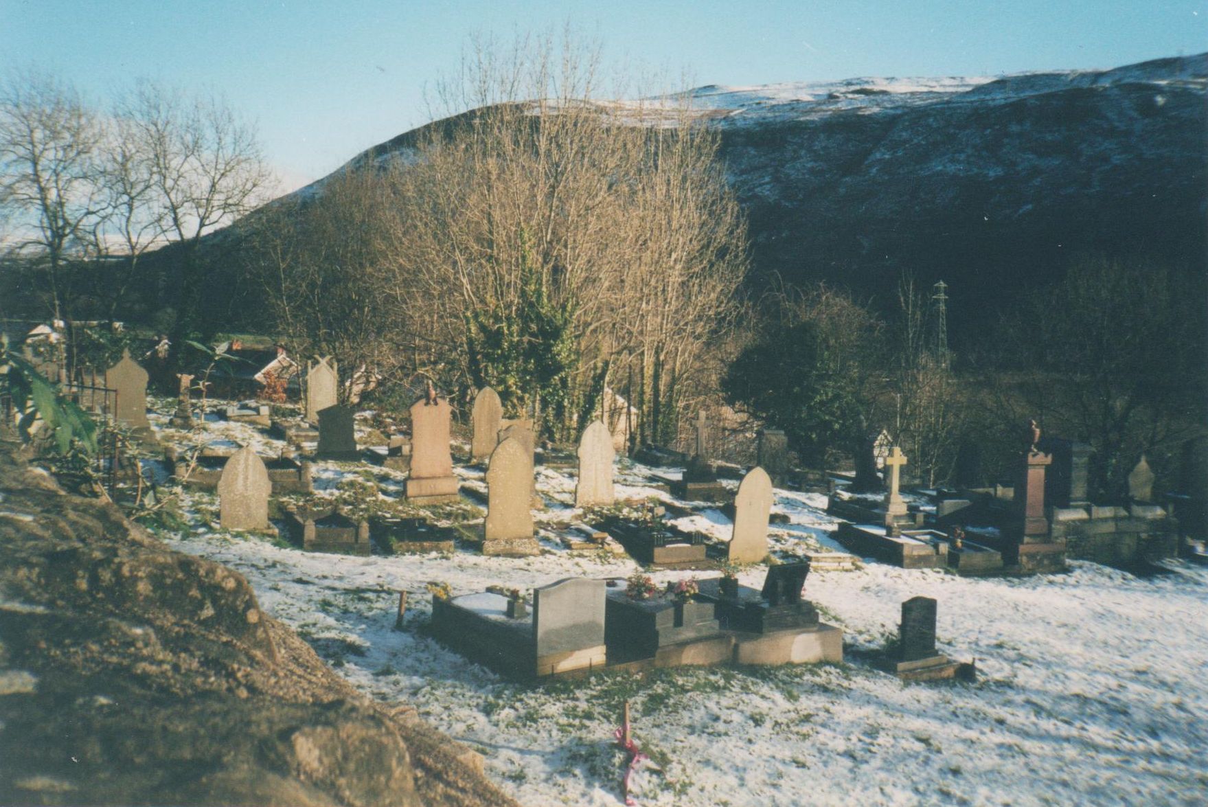 Holy Trinity Graveyard in the snow